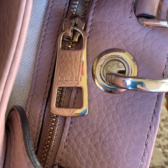 Gucci Crossbody Bag - Picture 8 of 16
